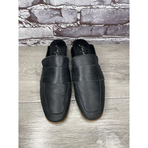 Free People At Ease Black Leather Loafer Slip On Classic Mules Women Sz 38.5EU/8 - Picture 2 of 16